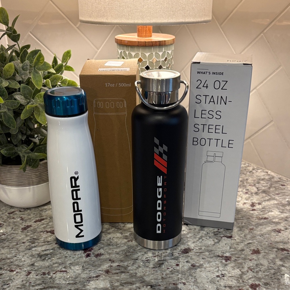Mopar & Dodge Insulated Water Bottles